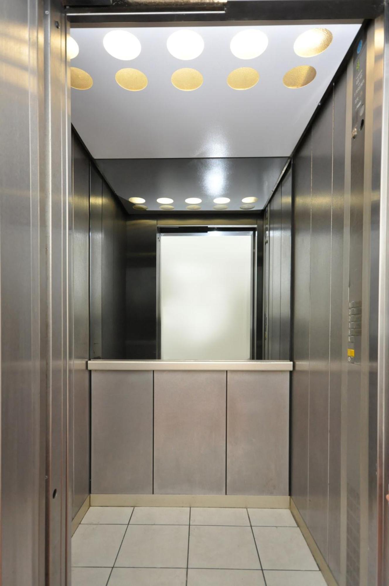 Hotel Bova Frankfurt am Main Eksteriør bilde